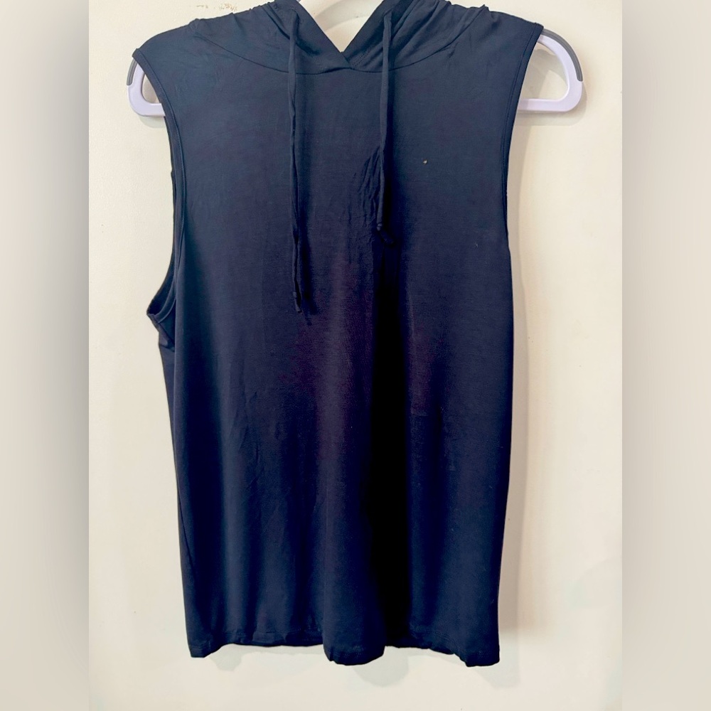 Vie Active black sleeveless hoodie activewear